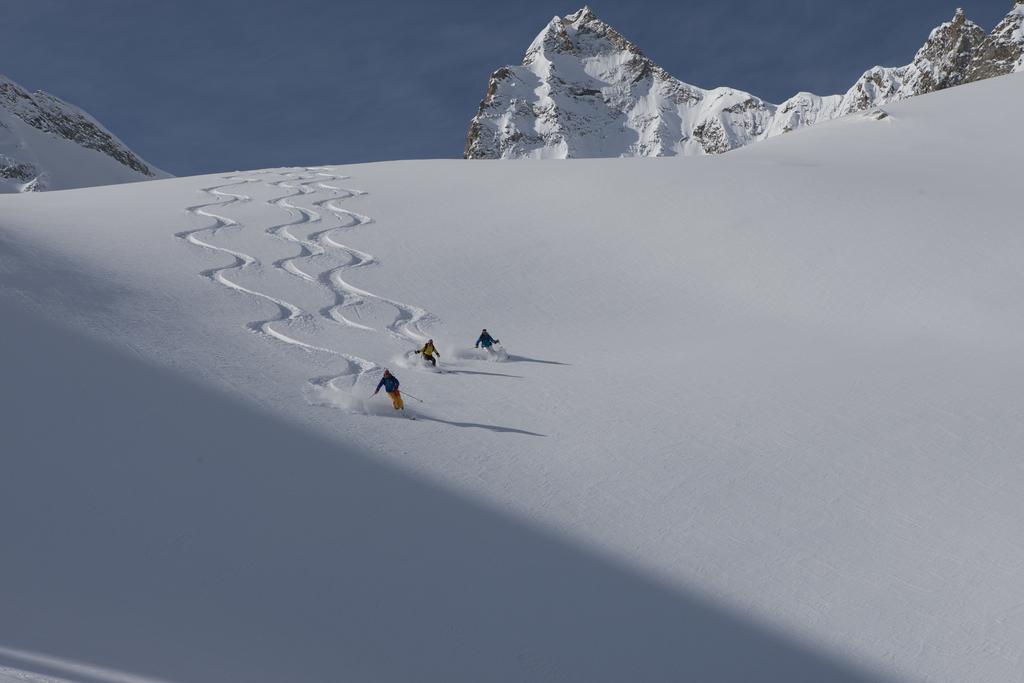 Basecamp Hotel Zermatt Exteriör bild